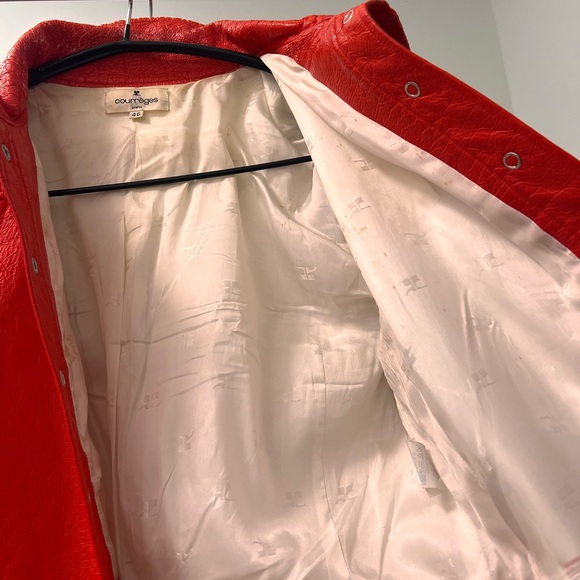 Classic red Courreges jacket - Picture 3 of 5